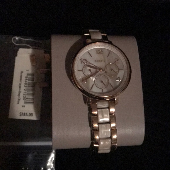 Watch - Picture 2 of 6